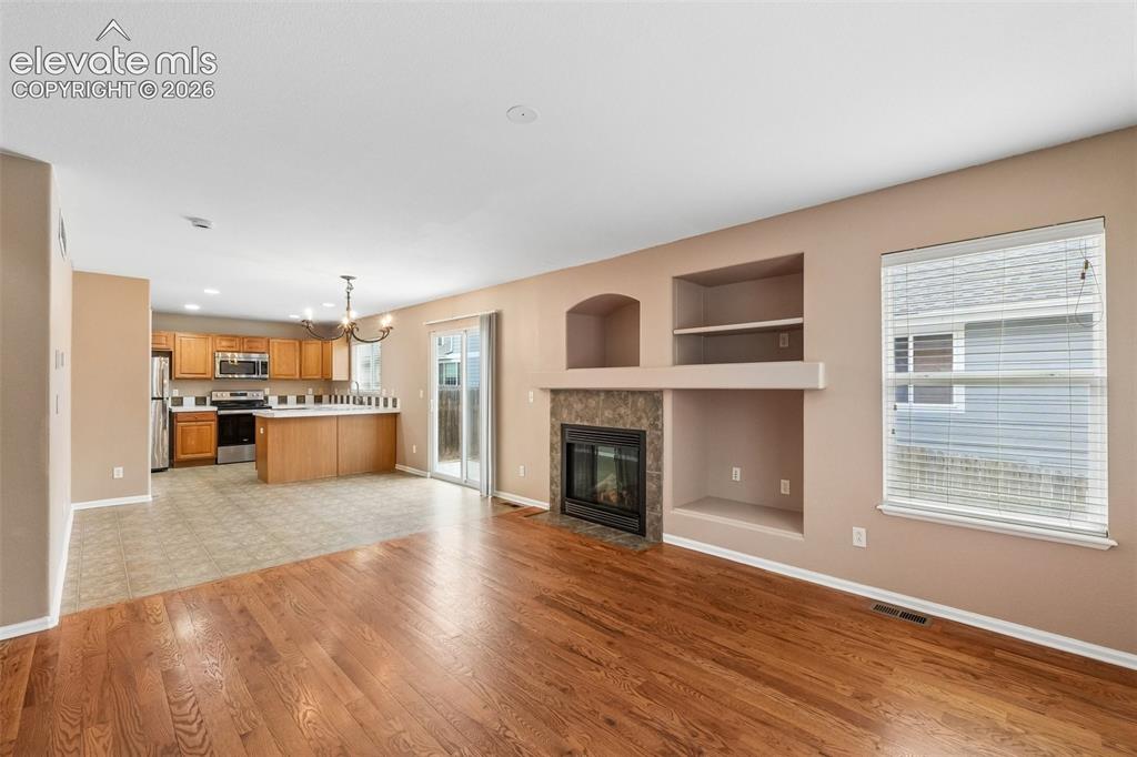 Image 4 of 29: Living Room