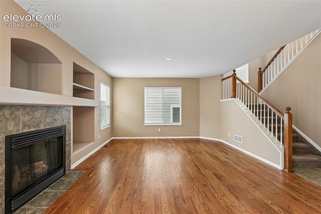Image 6 of 29: Living Room