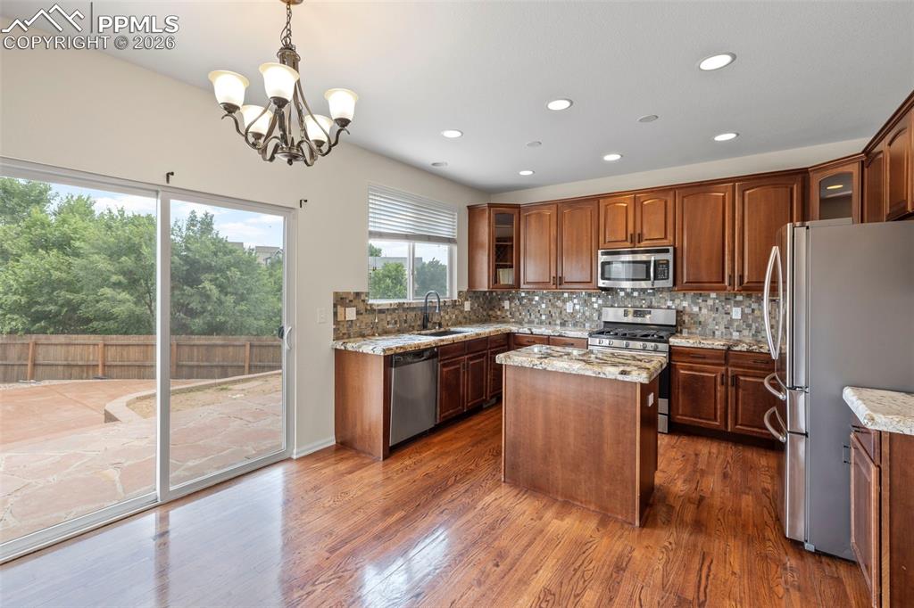 Image 10 of 48: Kitchen