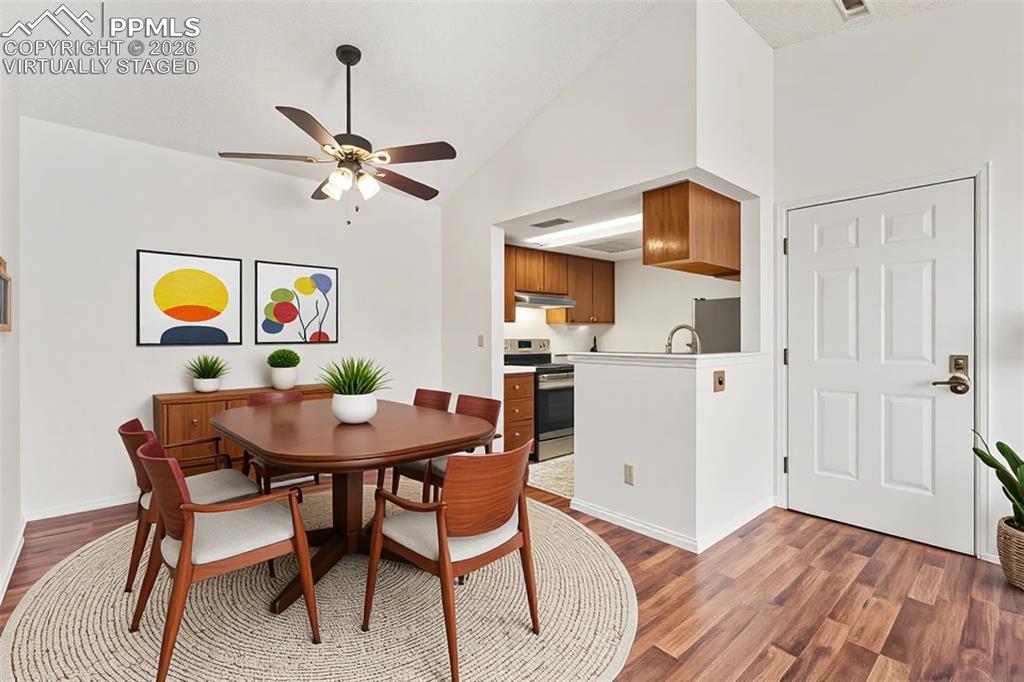 Image 14 of 48: virtually staged