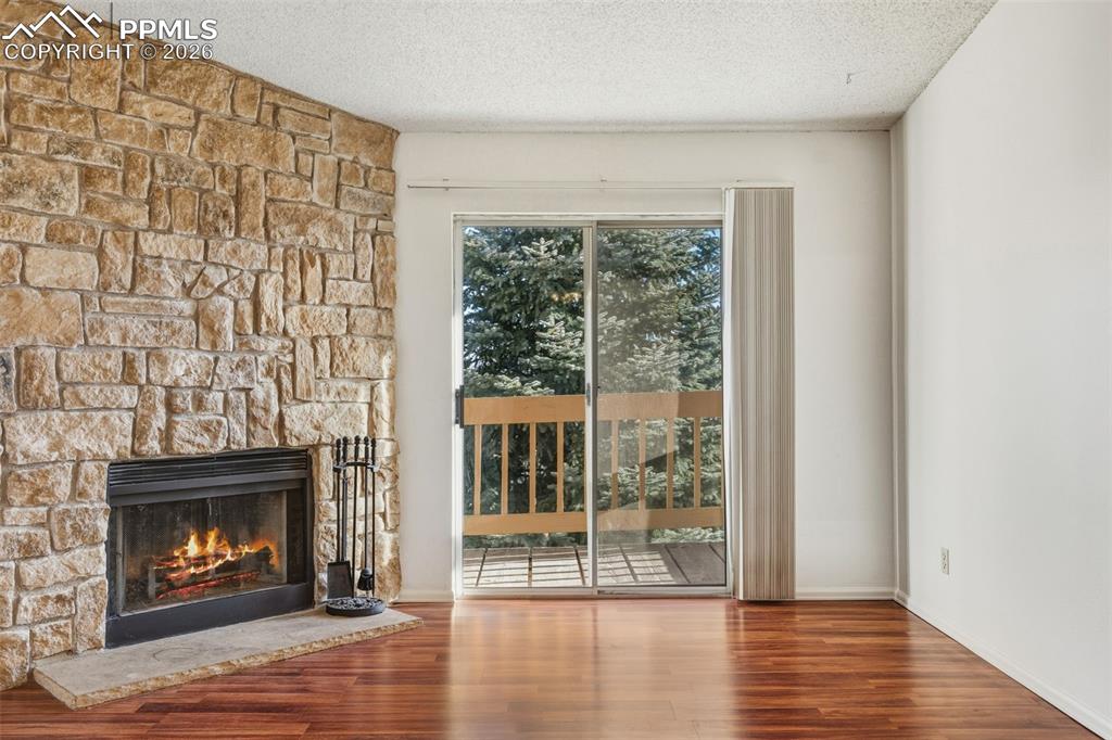 Image 8 of 48: Living Room