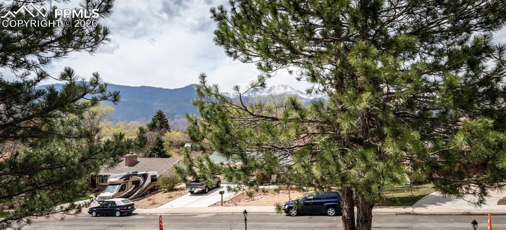 Image 23 of 48: View of mountain backdrop