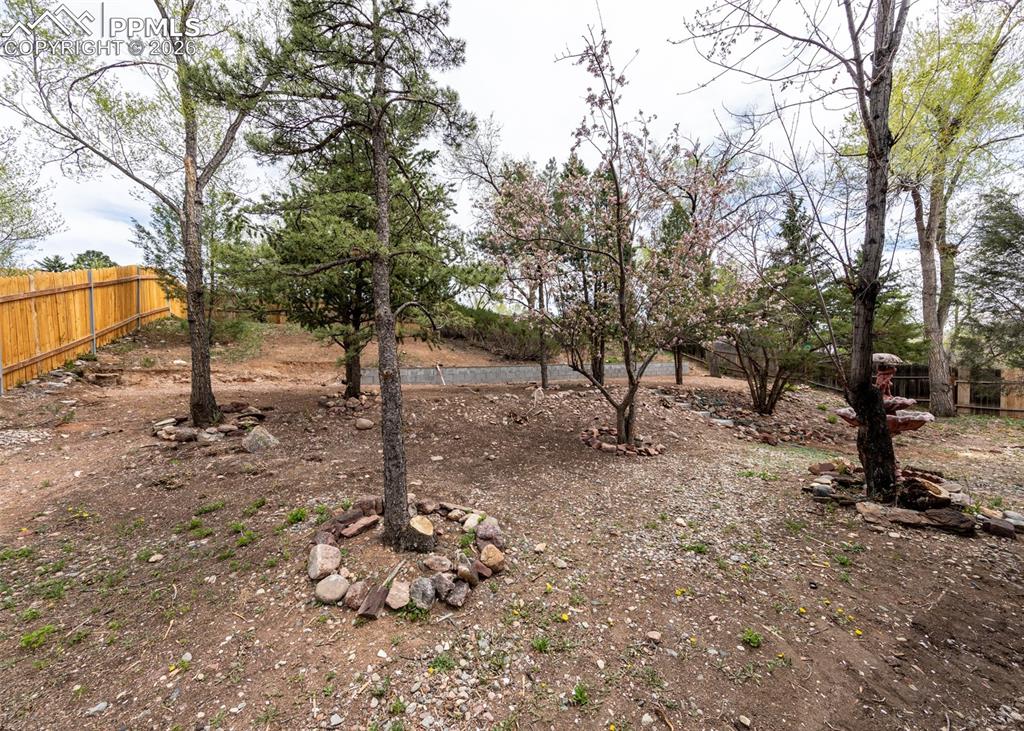 Image 48 of 48: View of yard