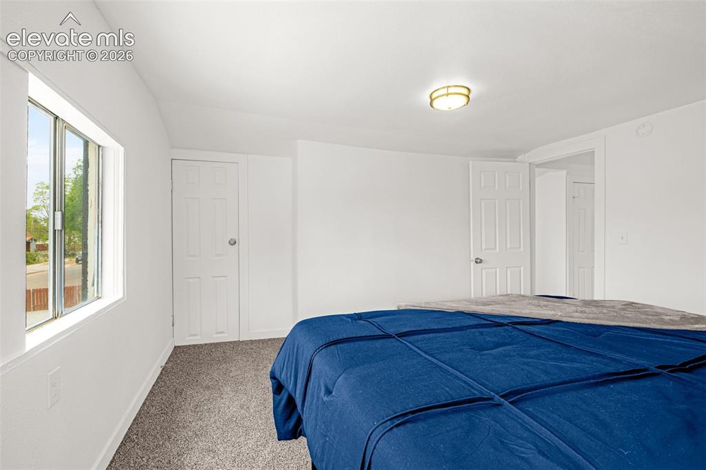Image 15 of 33: Bedroom