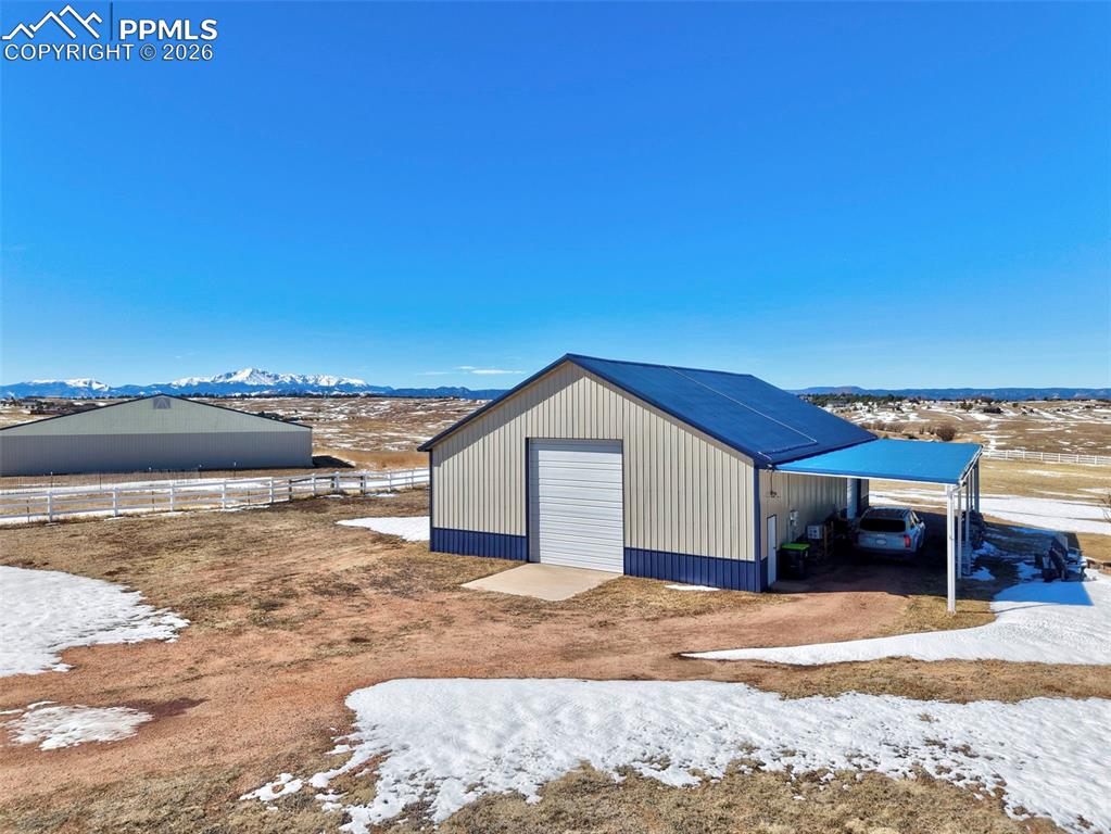 Image 10 of 50: Back of Structure