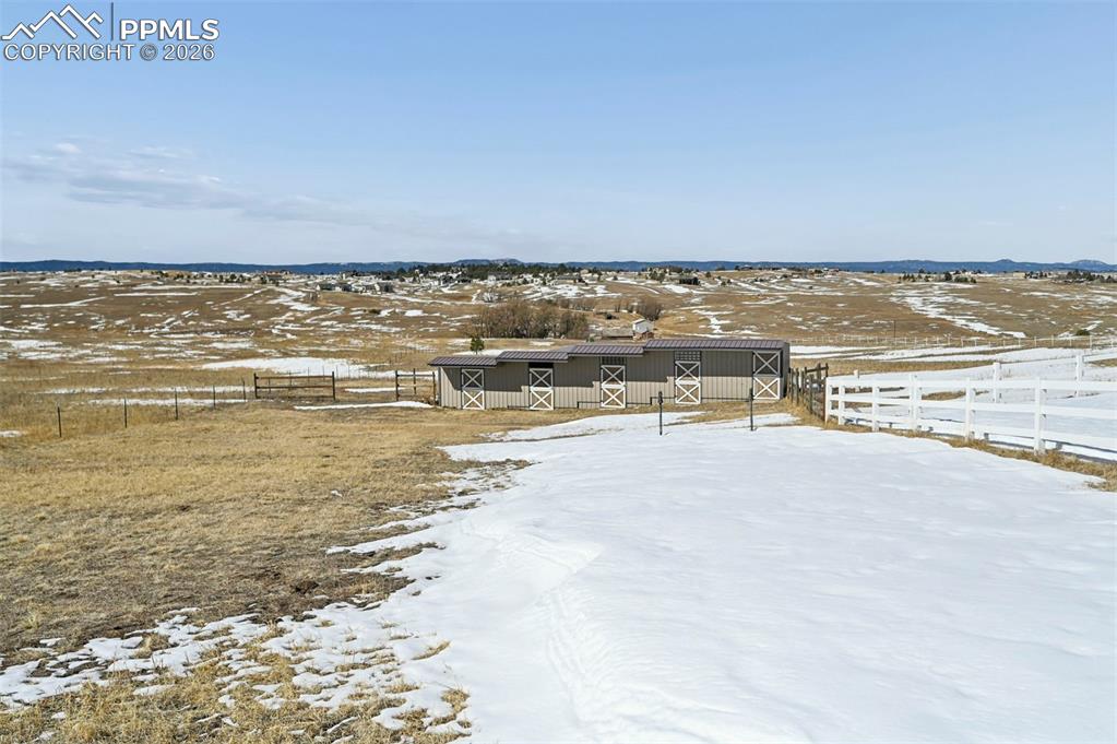 Image 46 of 50: Stable