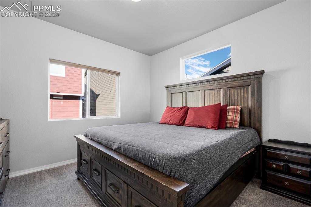 Image 25 of 34: Bedroom