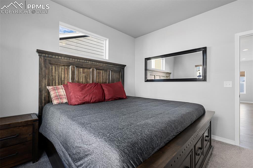 Image 26 of 34: Bedroom