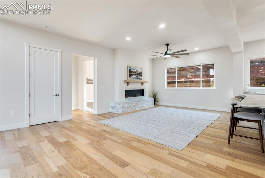 Image 20 of 47: Great Room