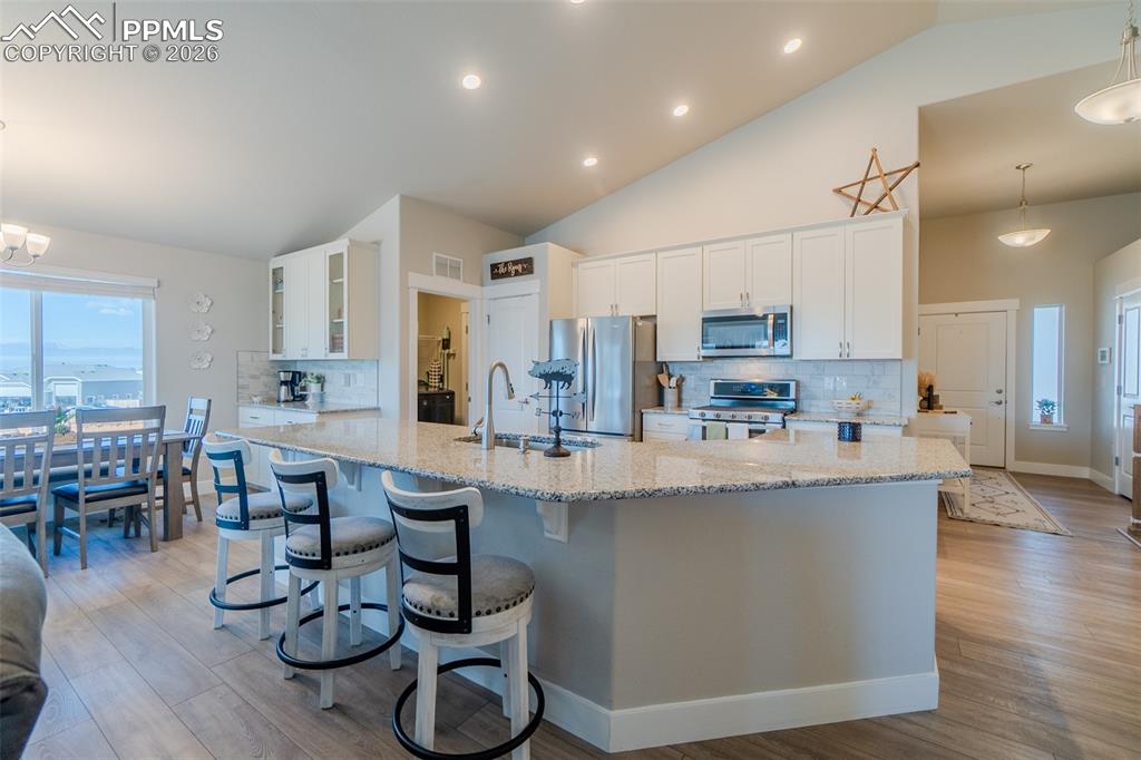 Image 8 of 46: Kitchen