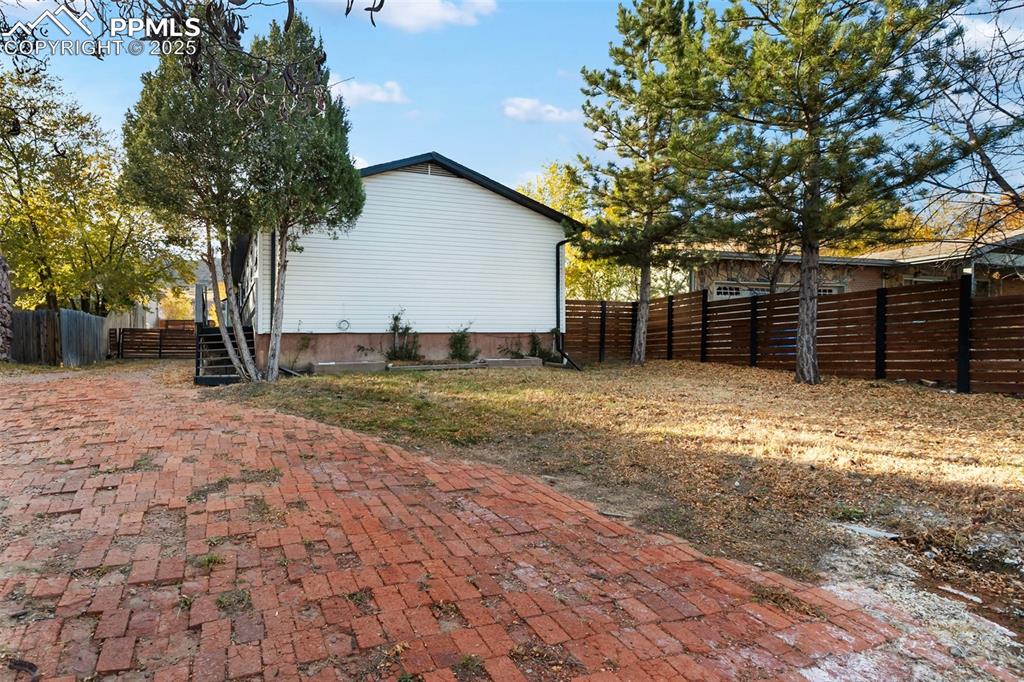 Image 45 of 50: Side of Structure