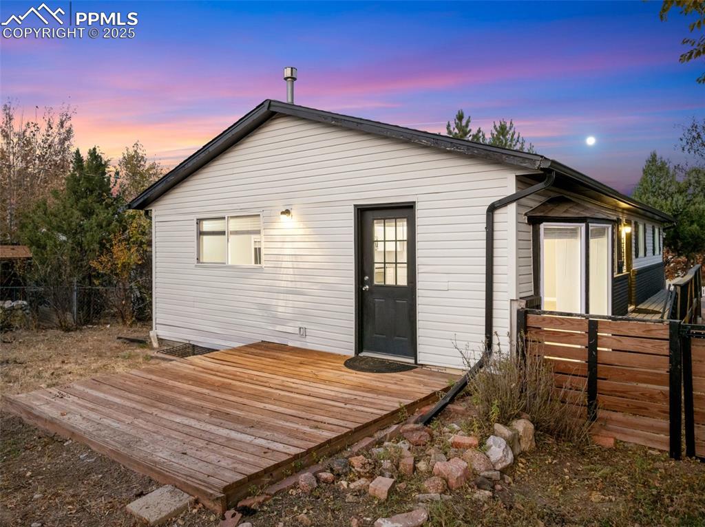 Image 48 of 50: Side of Structure