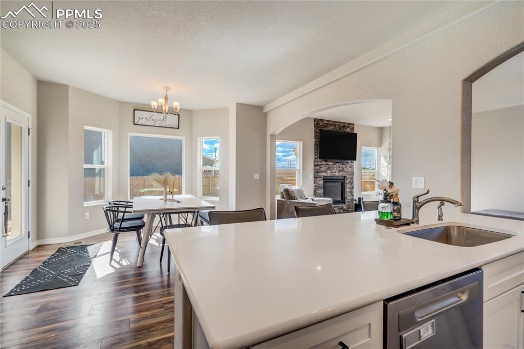 Image 12 of 46: Kitchen