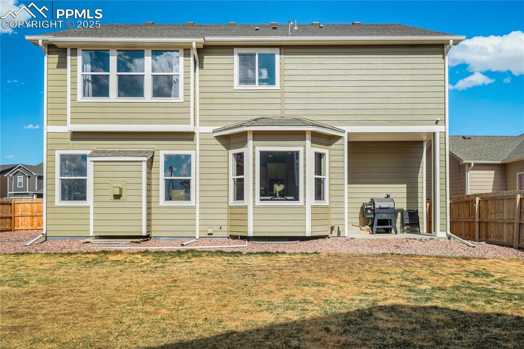 Image 42 of 46: Back of Structure