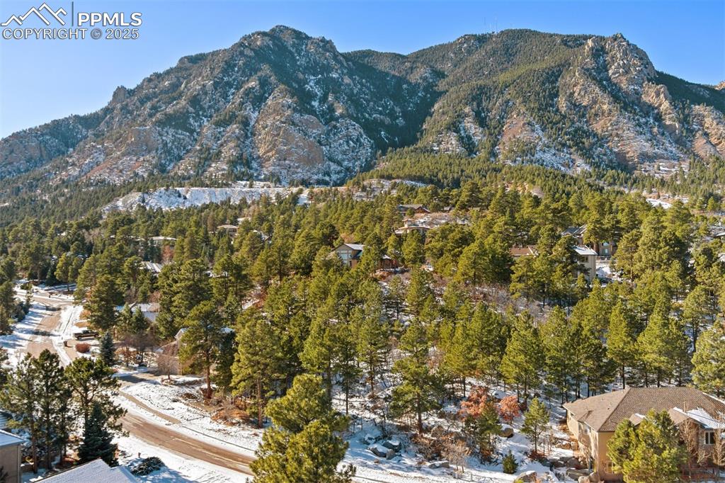 Image 14 of 25: View