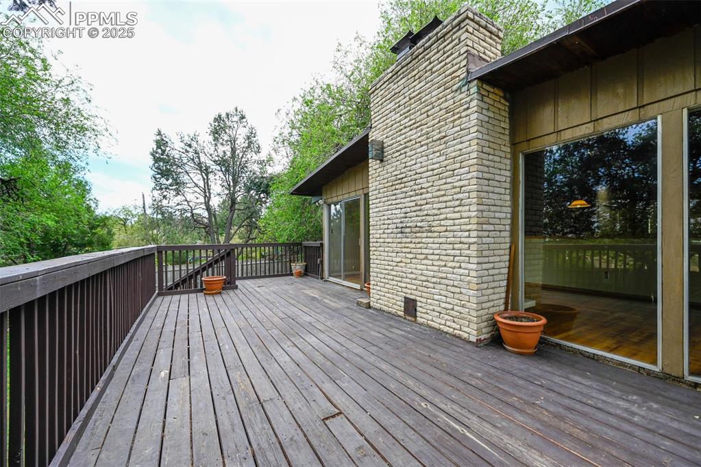 Image 36 of 44: View of deck