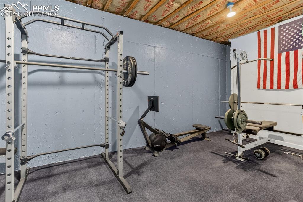 Image 26 of 35: Spare room useable for storage or workout space