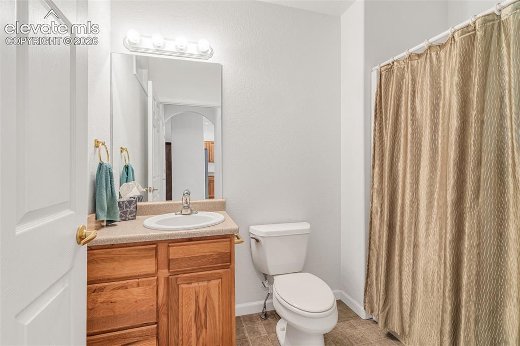 Image 15 of 26: Bathroom
