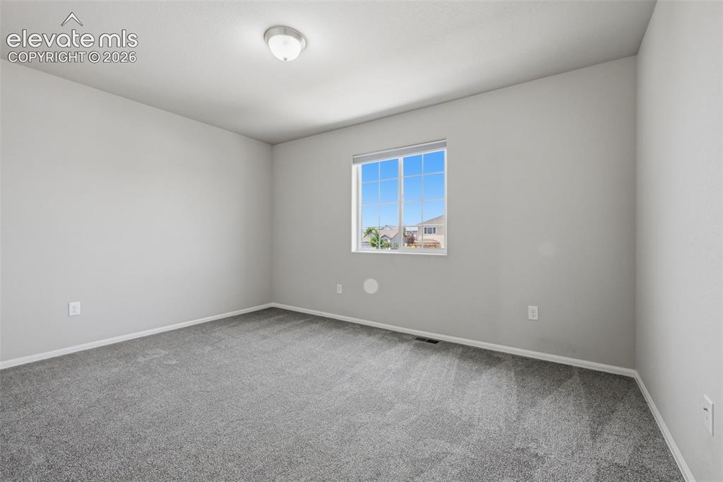 Image 19 of 29: Bedroom 3