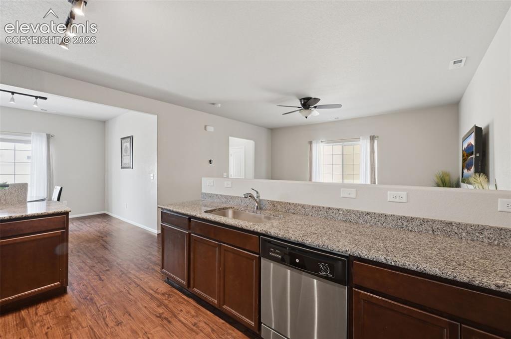 Image 5 of 29: Kitchen