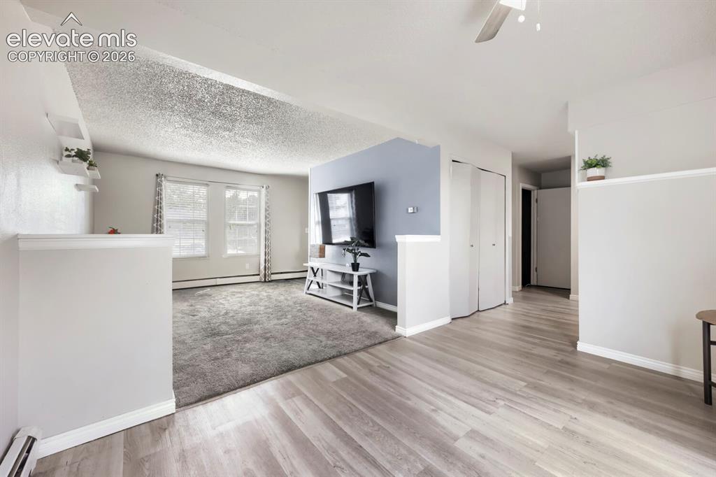 Image 5 of 25: Dining Room