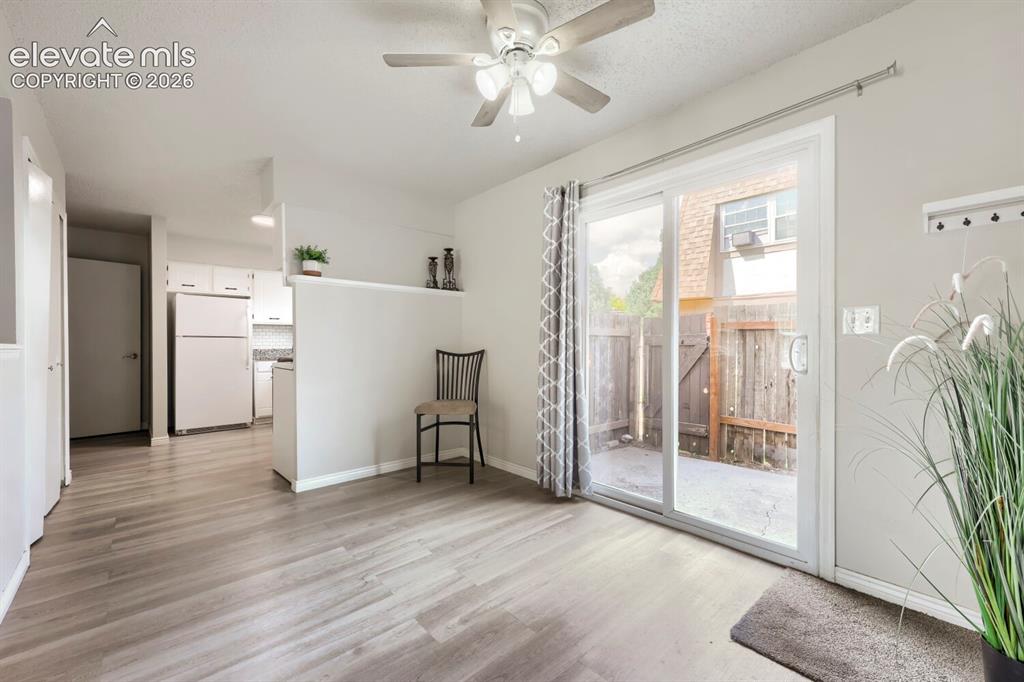 Image 7 of 25: Dining Room