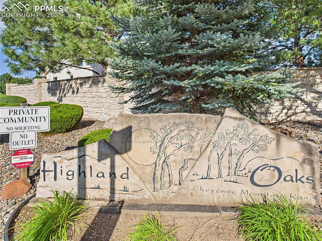 Image 47 of 49: Community Entry Sign – Entrance with additional signage highlights the priv