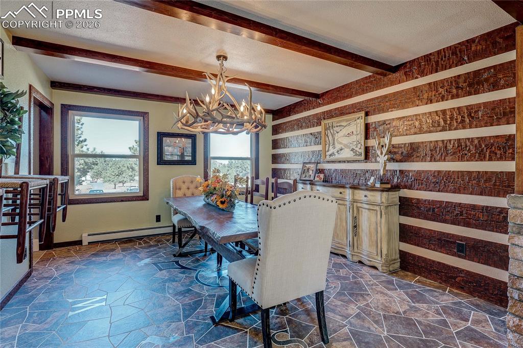 Image 7 of 41: Dining Area