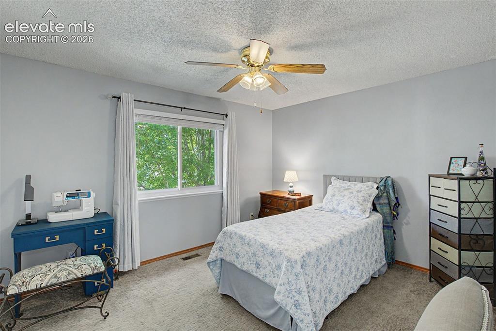 Image 16 of 36: Additional main level bedroom