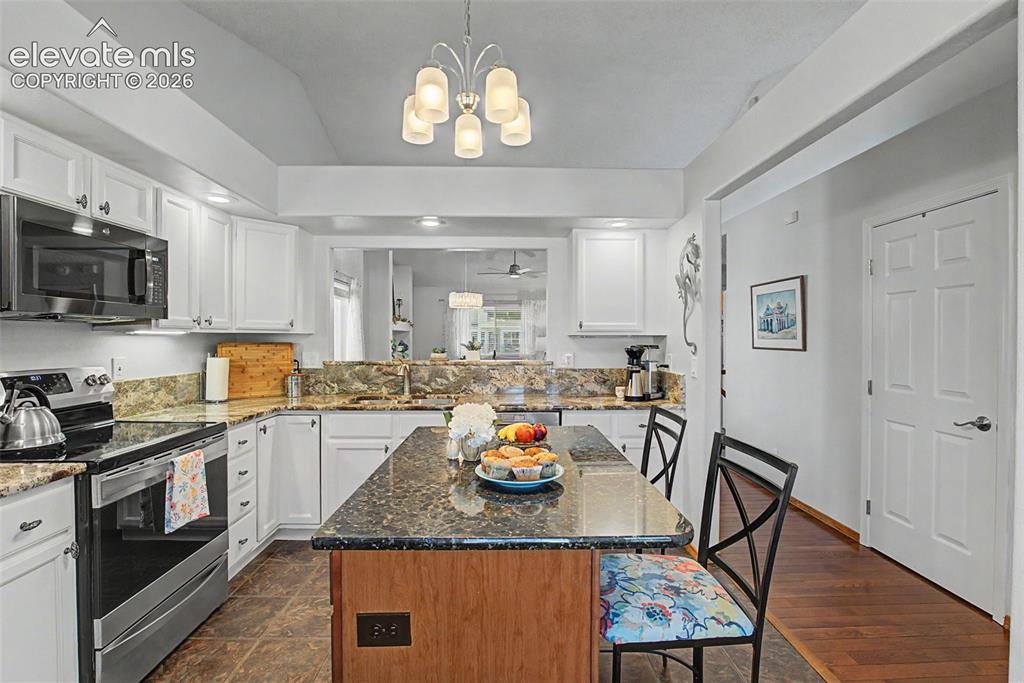 Image 8 of 36: Kitchen