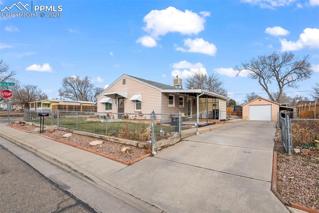 Image 15 of 21: Front of Structure