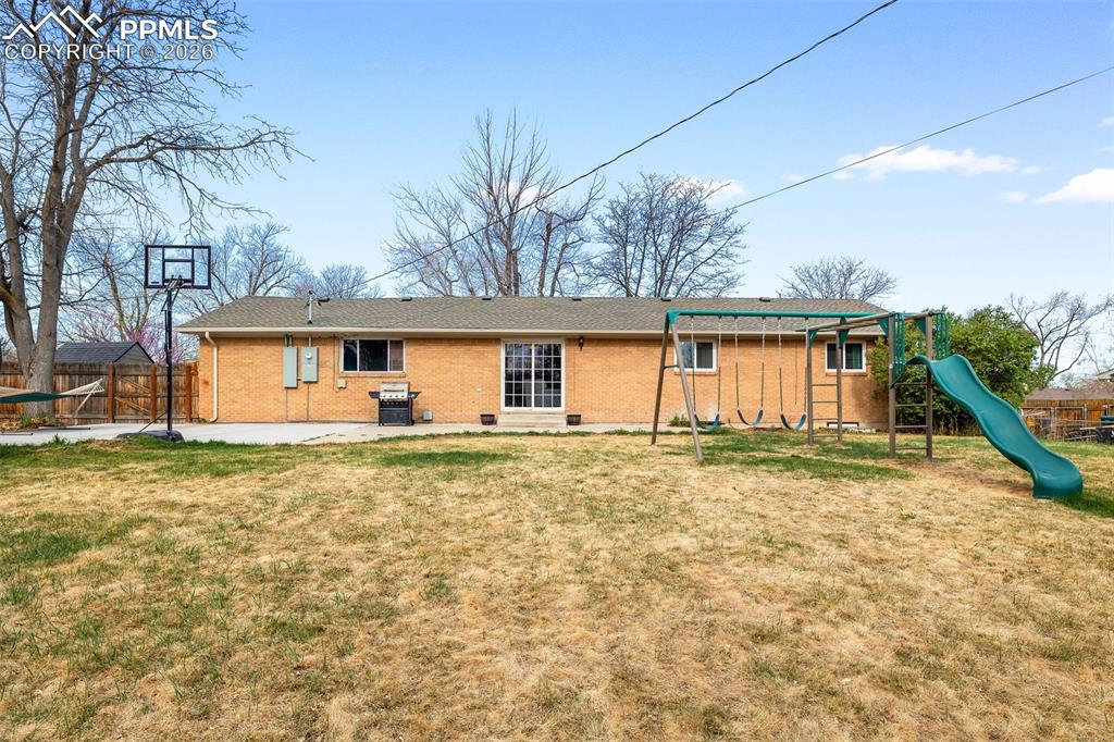 Image 35 of 40: Back of Structure