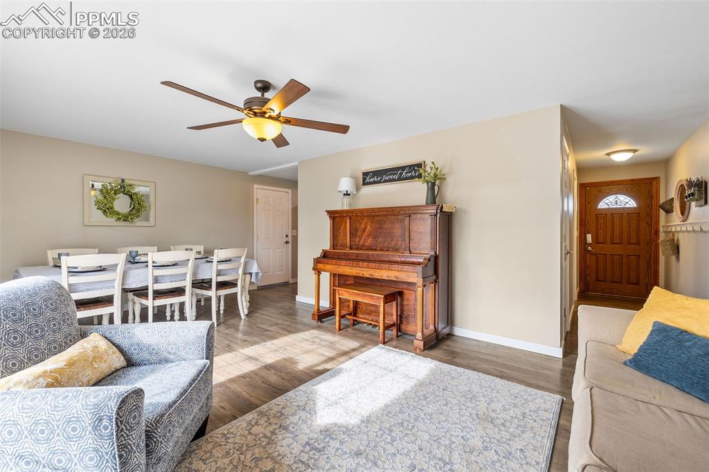 Image 4 of 40: Living Room