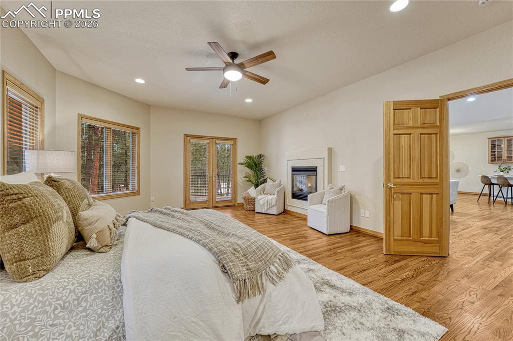 Image 21 of 49: Master Bedroom