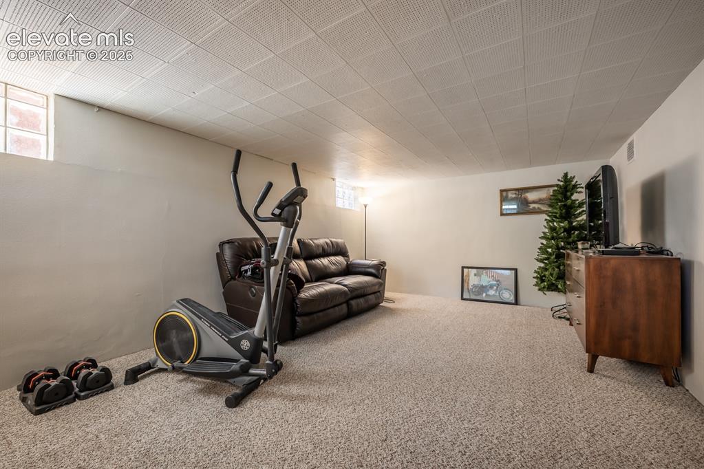 Image 23 of 43: Exercise Room