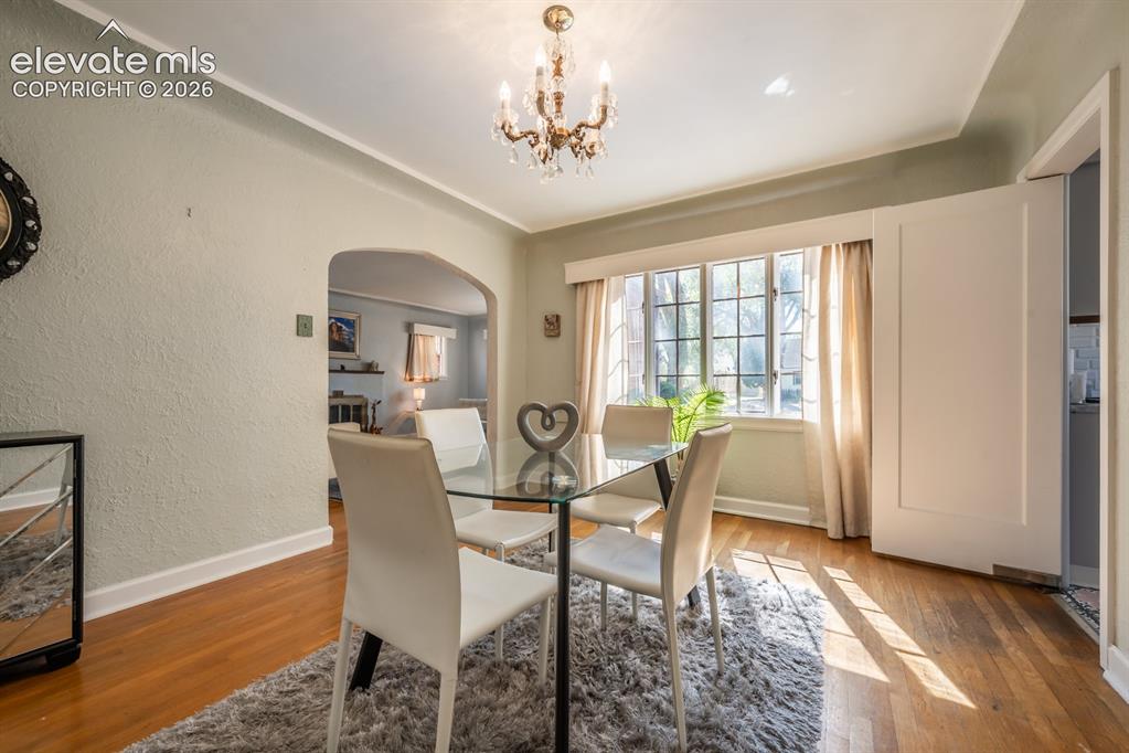Image 8 of 43: Dining Area