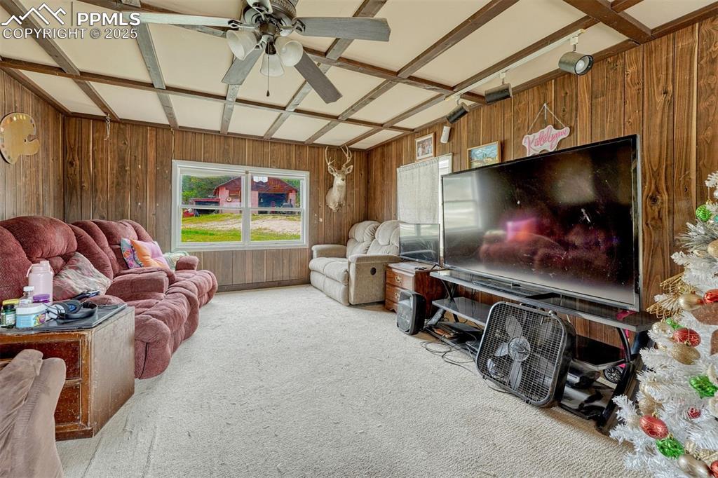 Image 20 of 36: Living Room