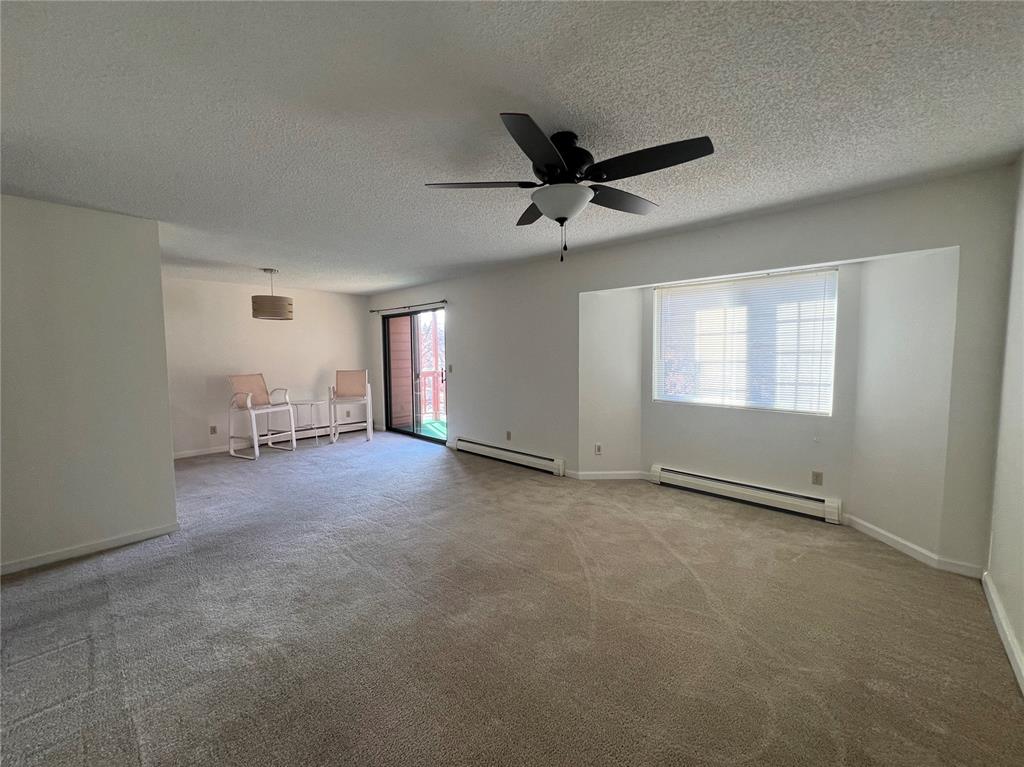 Image 6 of 13: Living Room