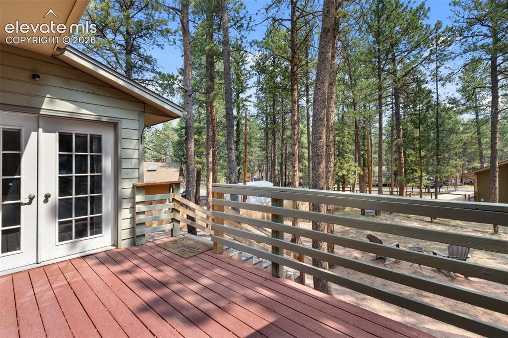 Image 42 of 49: Deck