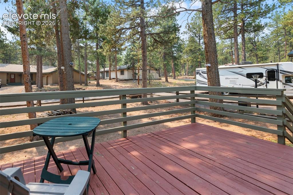 Image 43 of 49: Deck