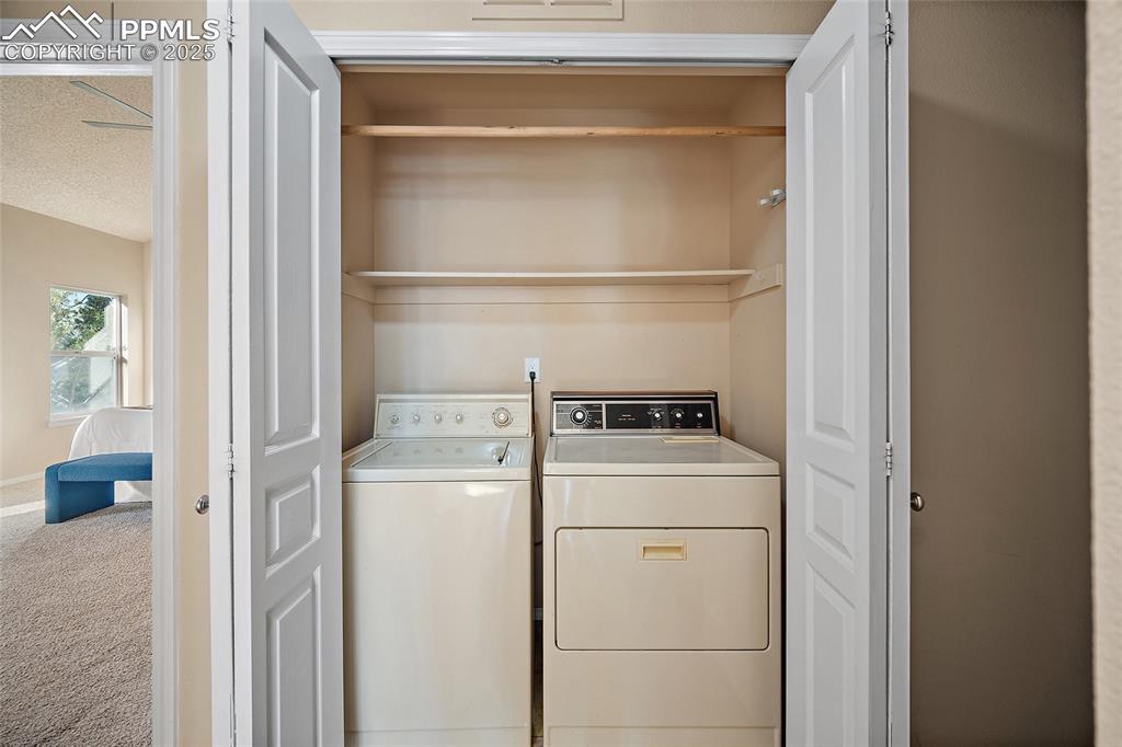 Image 27 of 50: Laundry