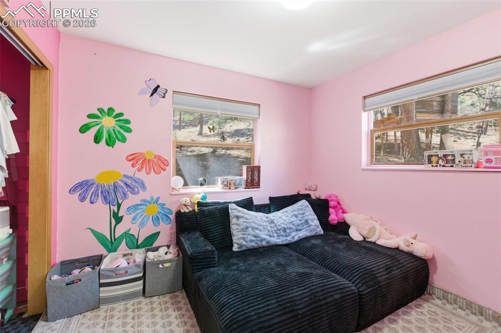 Image 12 of 26: Bedroom