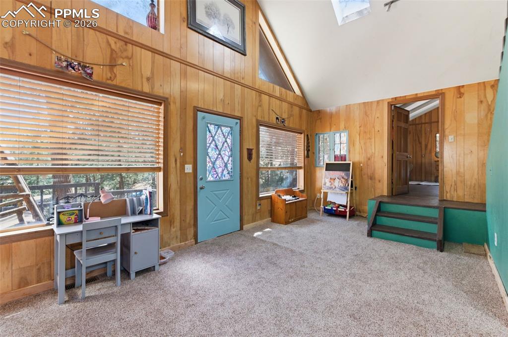 Image 6 of 26: Living Room