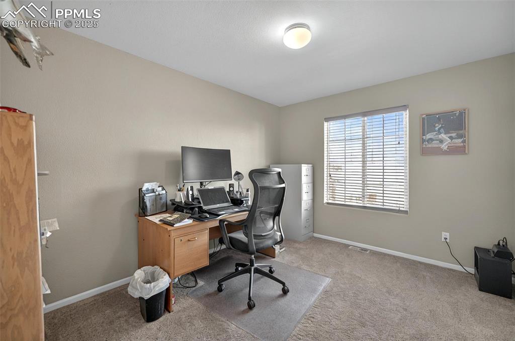 Image 13 of 26: Office