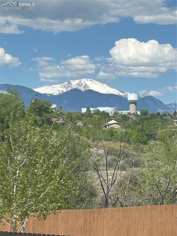 Image 27 of 41: View