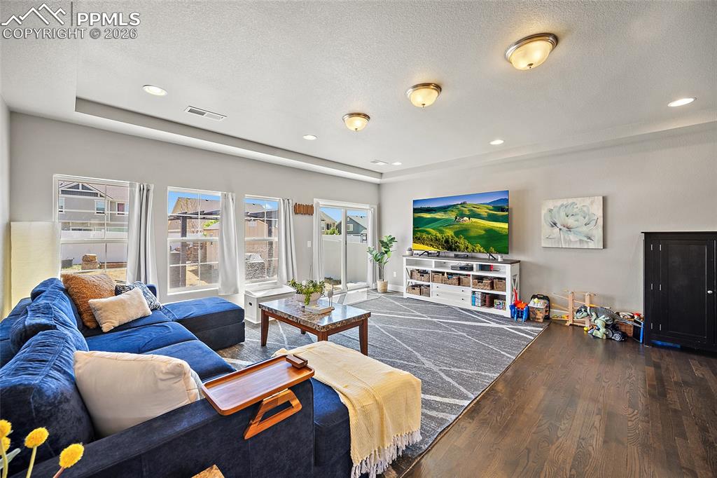 Image 11 of 42: Living Room