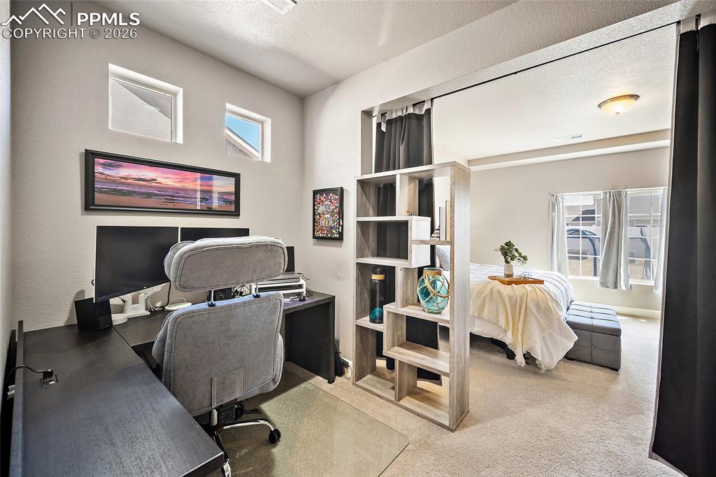 Image 19 of 42: Sitting Room