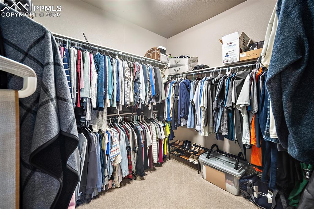 Image 23 of 42: Bedroom