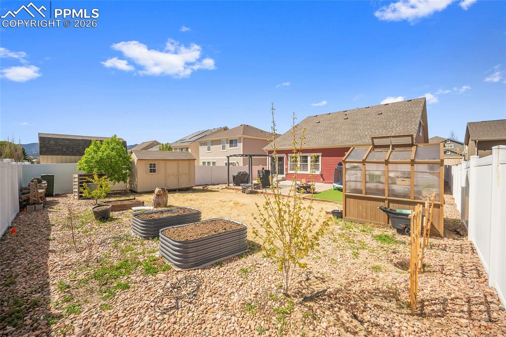 Image 38 of 42: Bathroom