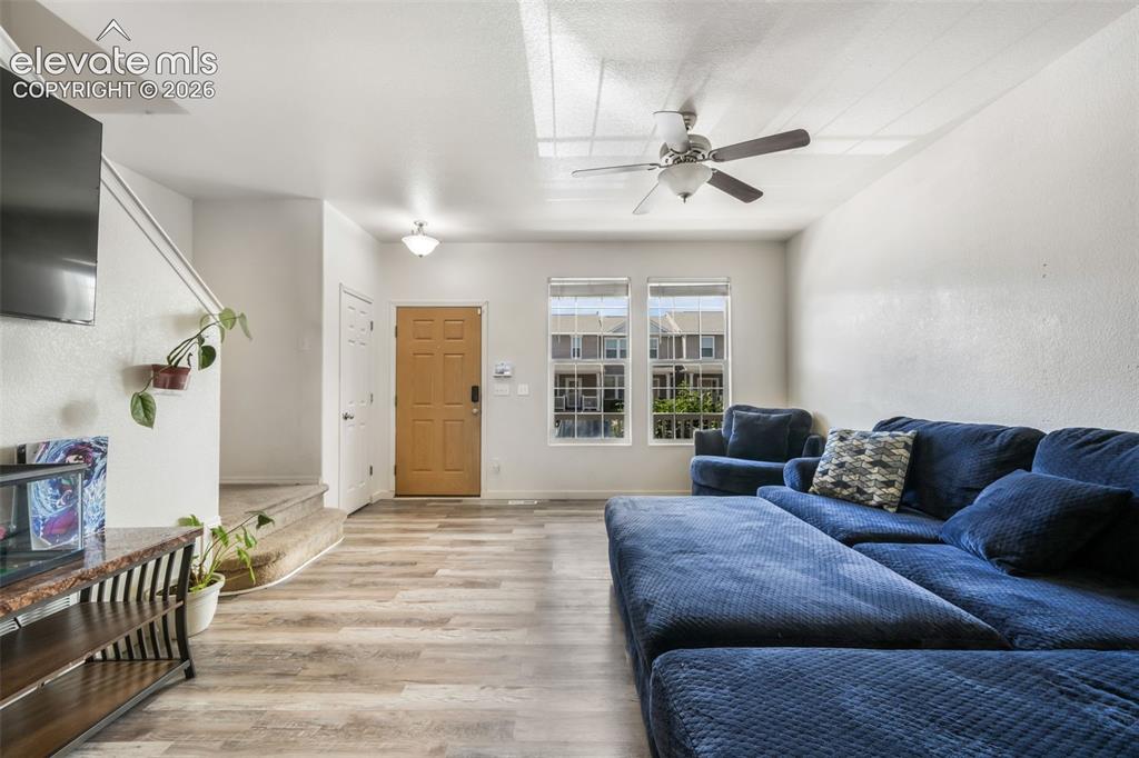 Image 11 of 50: Living Room